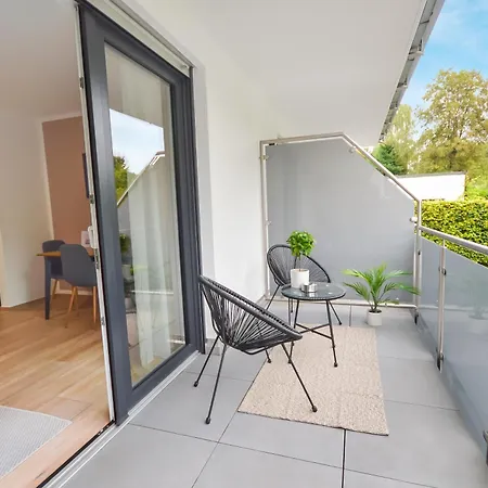 At Weinmeister - Life & Style