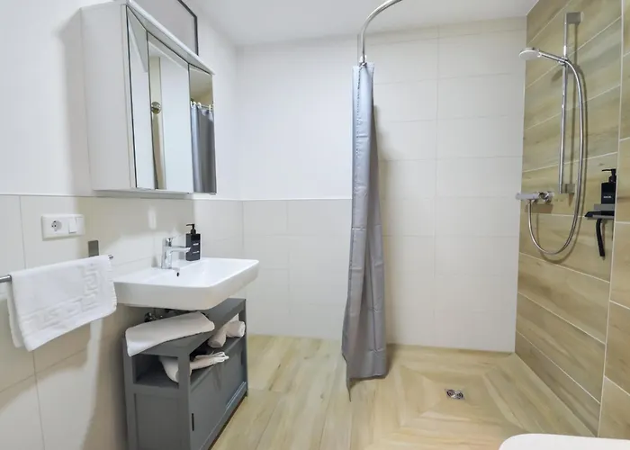 Appartement At Weinmeister - Life & Style